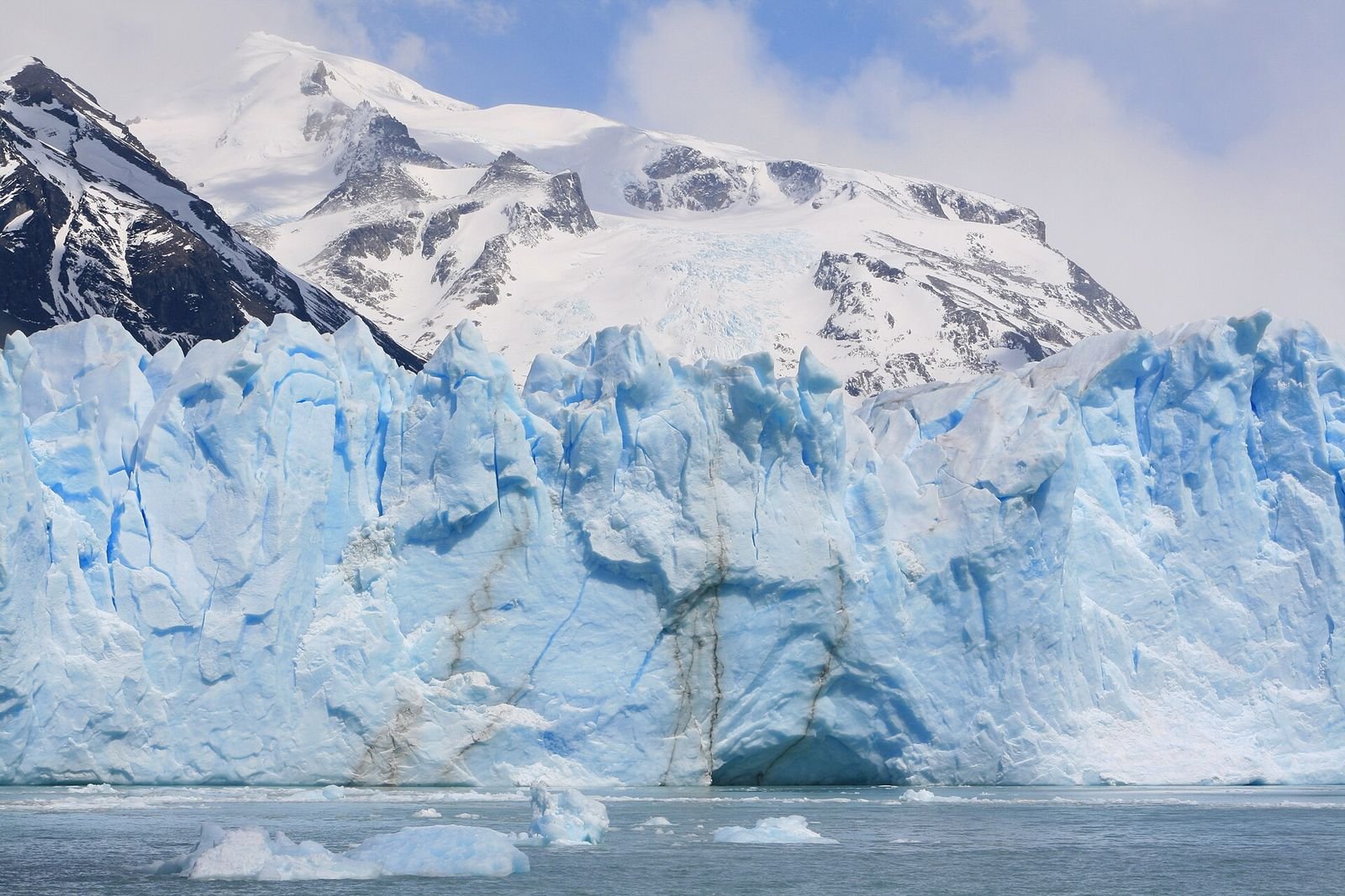 Roteiro Ushuaia e El Calafate: a frente do Glaciar Perito Moreno sobre o Lago Argentino